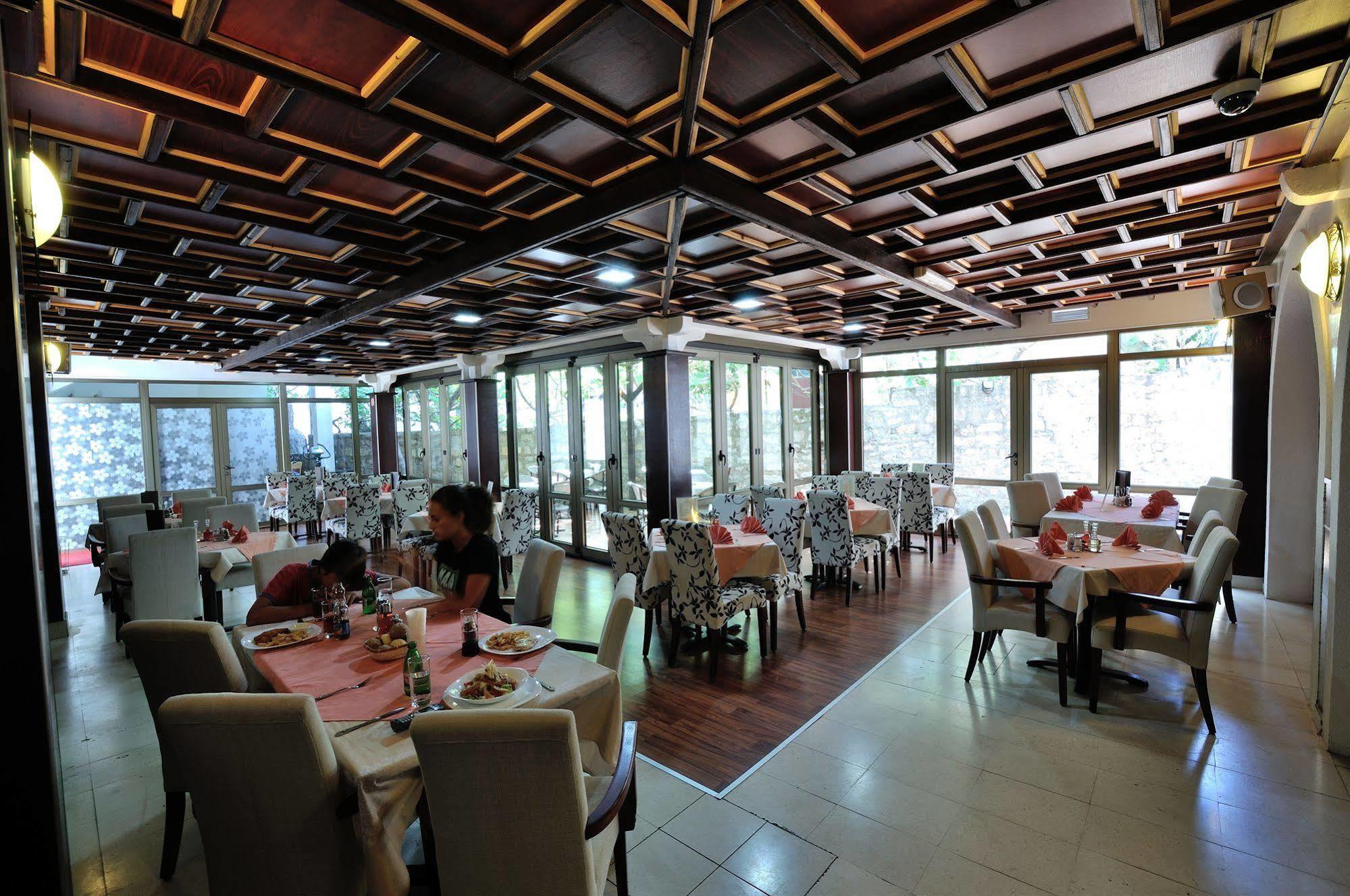 Vila Duric - Ex Hotel Duric Petrovac Εξωτερικό φωτογραφία